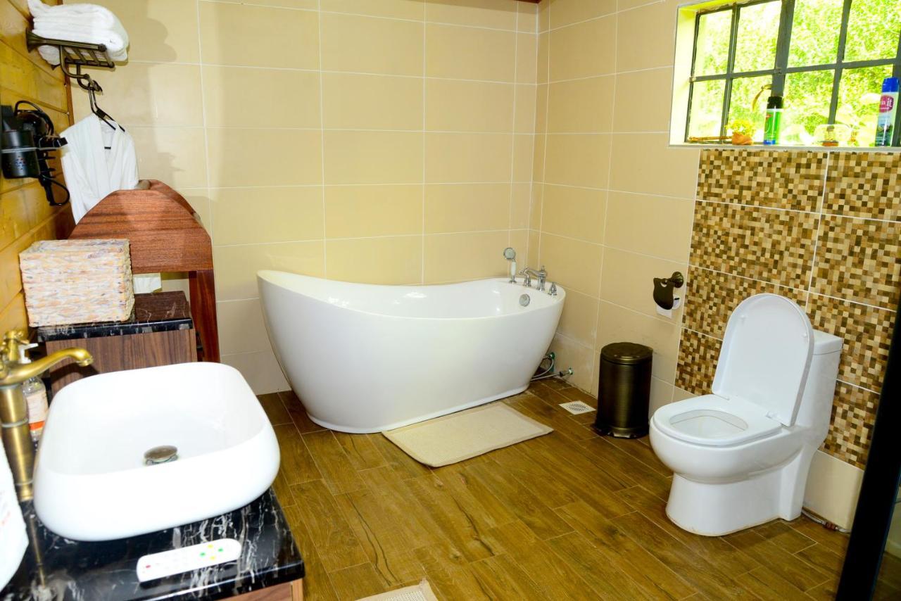 Severine Cottages And Lounge Ltd ไนโรบี ภายนอก รูปภาพ