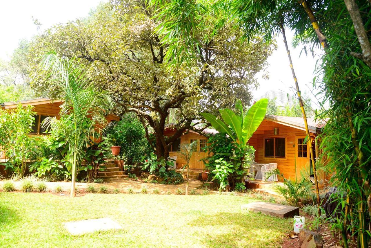 Severine Cottages And Lounge Ltd ไนโรบี ภายนอก รูปภาพ