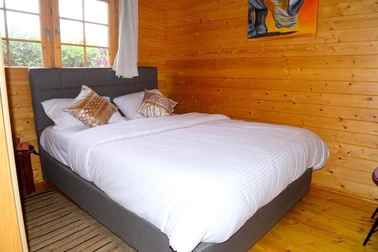 Severine Cottages And Lounge Ltd ไนโรบี ภายนอก รูปภาพ