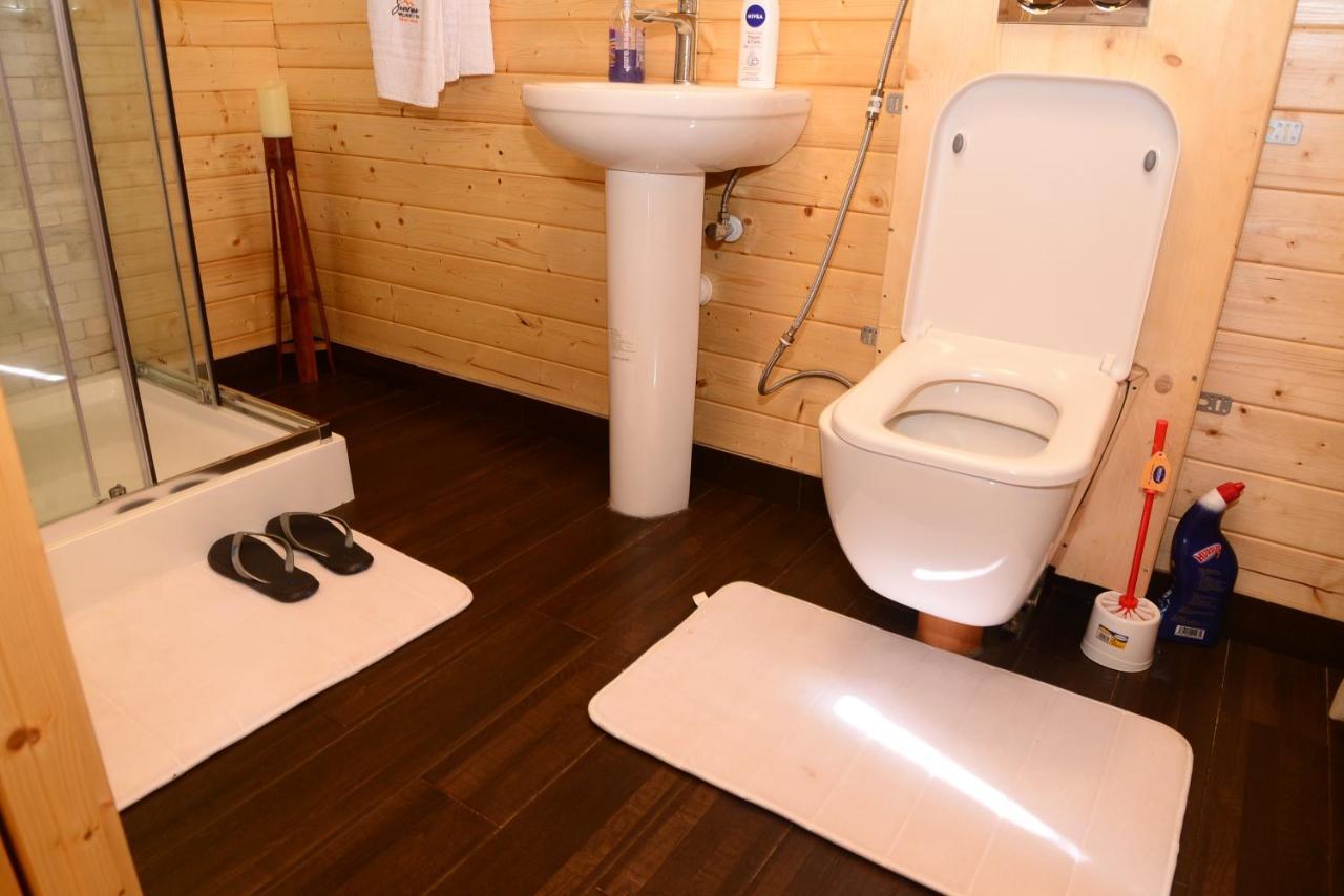 Severine Cottages And Lounge Ltd ไนโรบี ภายนอก รูปภาพ